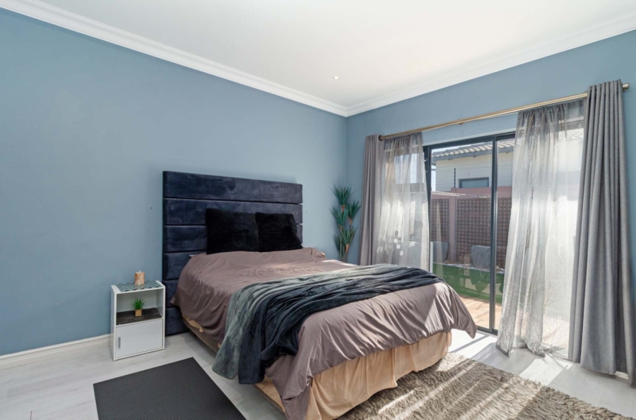 3 Bedroom Property for Sale in Parklands North Western Cape